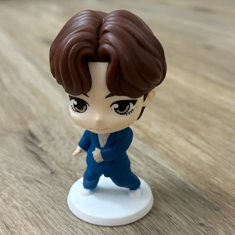 2025 McDonald’s BTS Tiny Tan Happy Meal